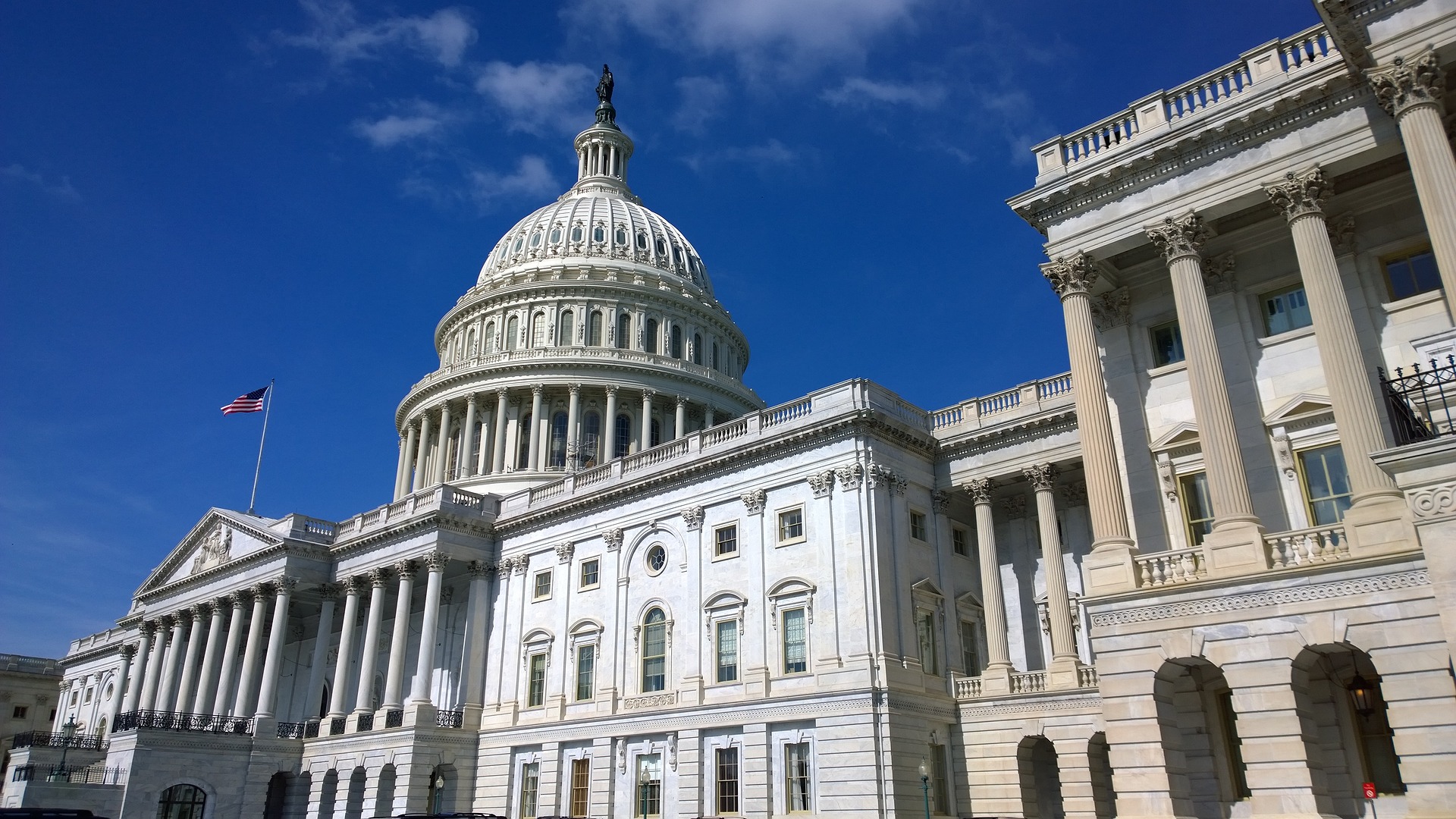 Photo of the exterior of the United States Capitol building